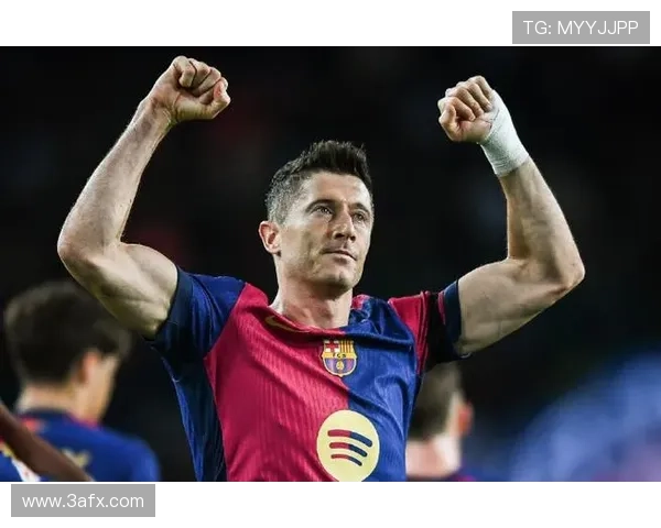 欧冠打入至少50球的球员中,莱万场均0.79球与梅西并列最多 欧冠打入至少50球的球员中,莱万场均0.79球与梅西并列最多